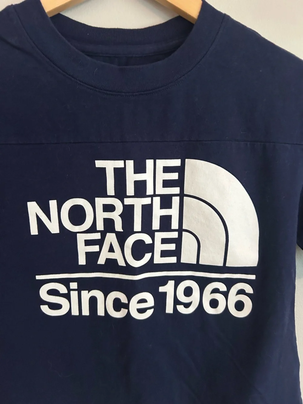 The North Face Navy Short-Sleeve Logo Tee - Picture 2 of 11